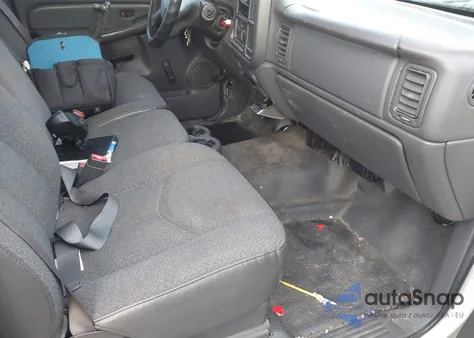 2003 Chevrolet Silverado 1500 from USA, damaged, VIN 1GCEC14X43Z167150